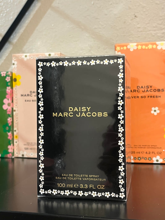Marc Jacobs Daisy